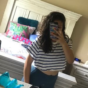 old navy tee